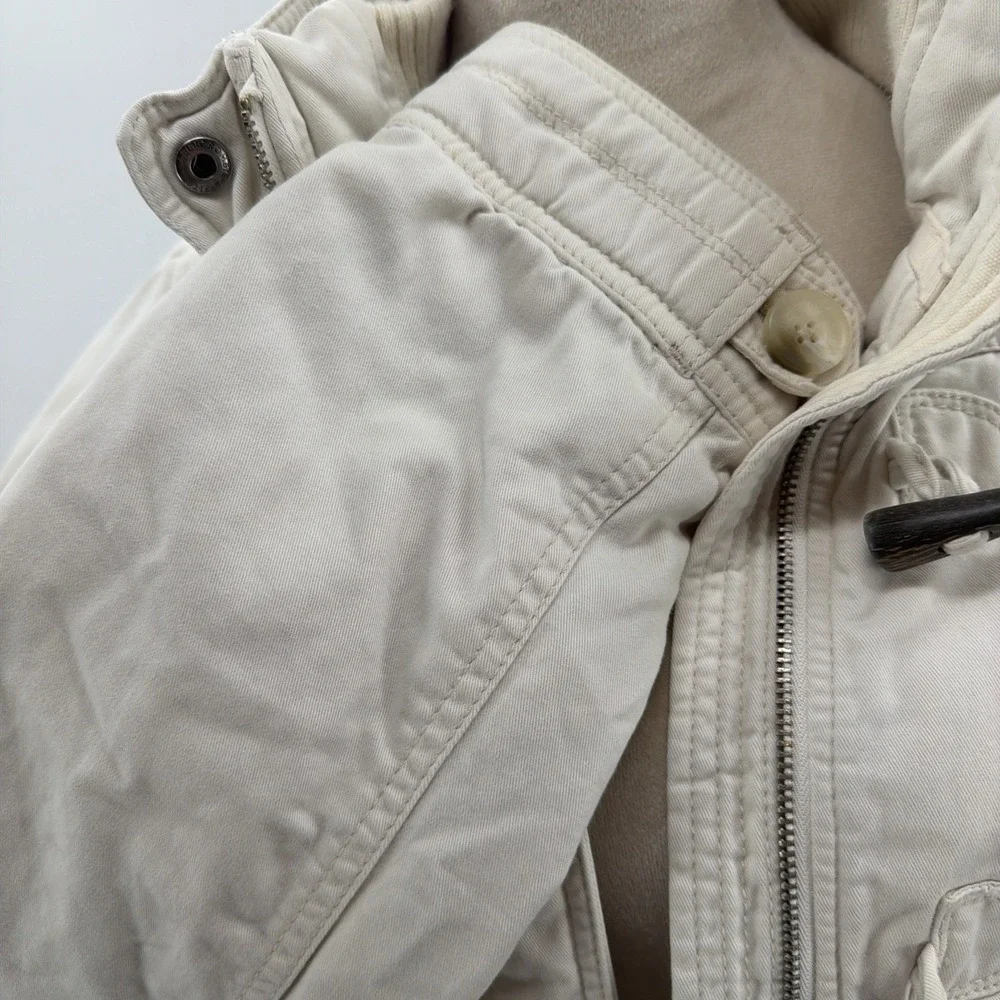 Vintage 2000s Woman's Cream Abercrombie &‎ Fitch Toggle Y2K Jacket Coat Medium